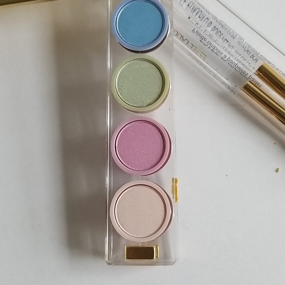 Estee Lauder travel Eyeshadow pallette - Picture 4 of 7